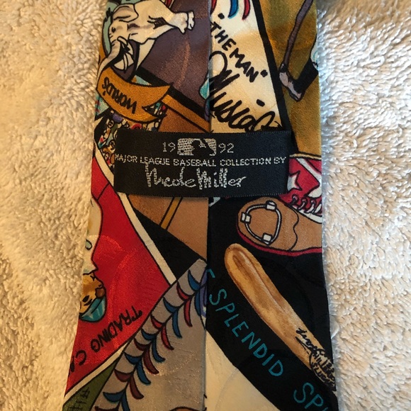 Vintage Nicole Miller baseball themed tie - Picture 2 of 2